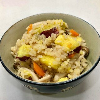 さつまいものモチモチ炊き込みご飯